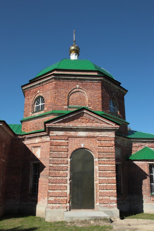 Церковь Троицы Живоначальной, Ржавец 2-й (Суворовский район, Тульская область). архитектурные детали