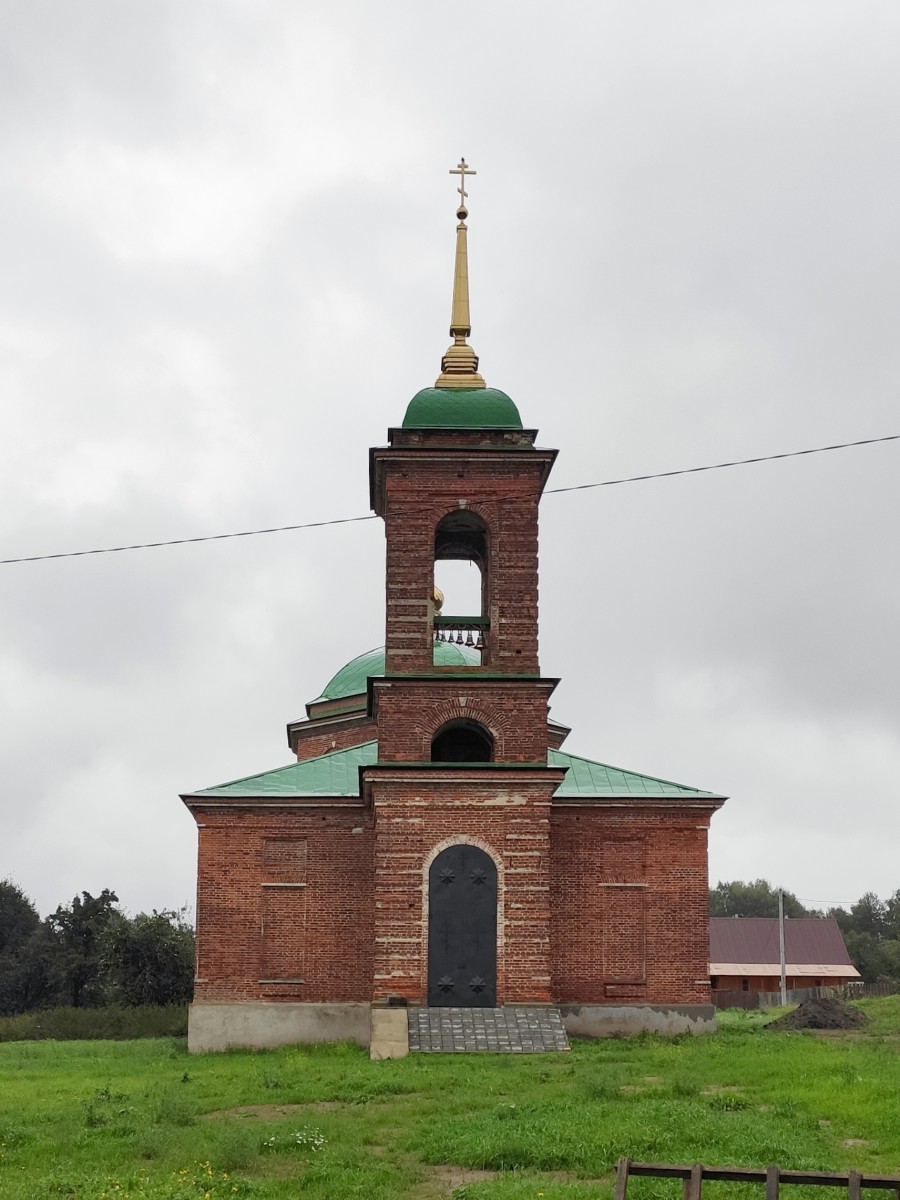 Церковь Троицы Живоначальной, Ржавец 2-й (Суворовский район, Тульская область). фасады