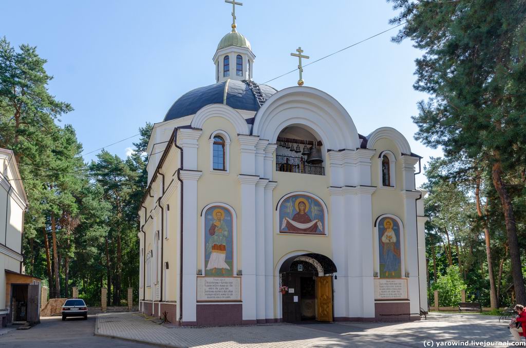 Церковь Покрова Пресвятой Богородицы при Центральной городской больнице, Жуковский (Раменский район и гг. Бронницы, Жуковский, Московская область). фасады