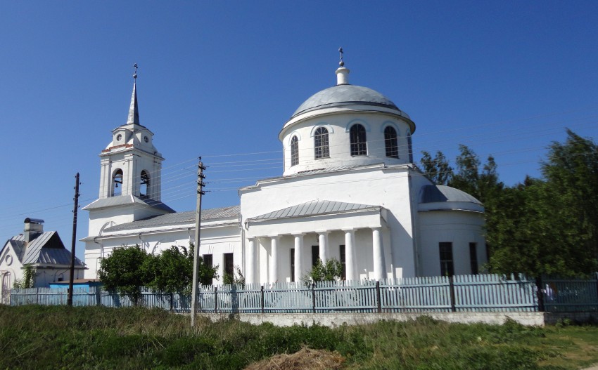 Большое Окулово. Церковь Воздвижения Креста Господня. фасады