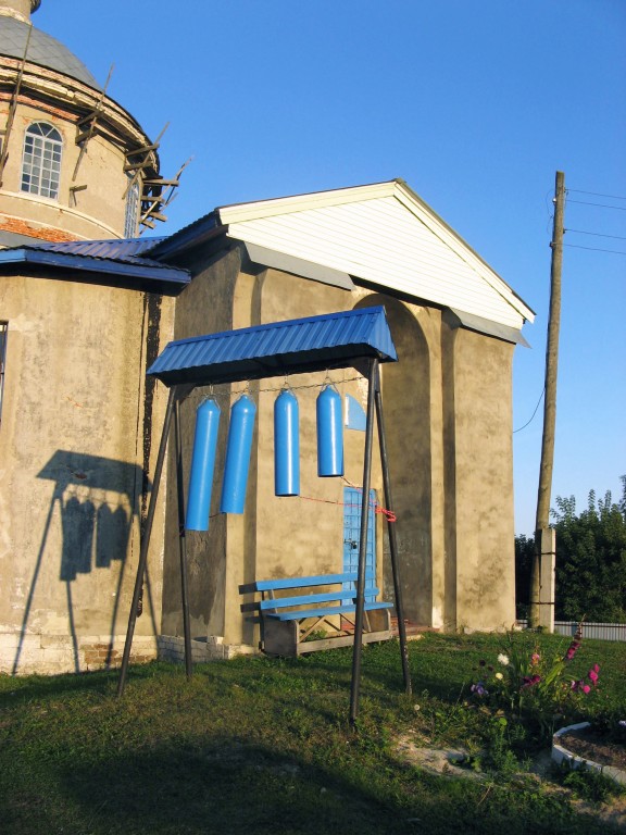 Церковь Покрова Пресвятой Богородицы, Поздняково (Навашинский район, Нижегородская область). дополнительная информация, Временная звонница  церкви 