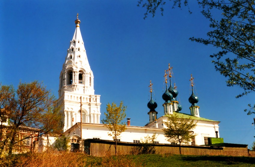 Церковь Троицы Живоначальной, Арефино (Вачский район, Нижегородская область). фасады