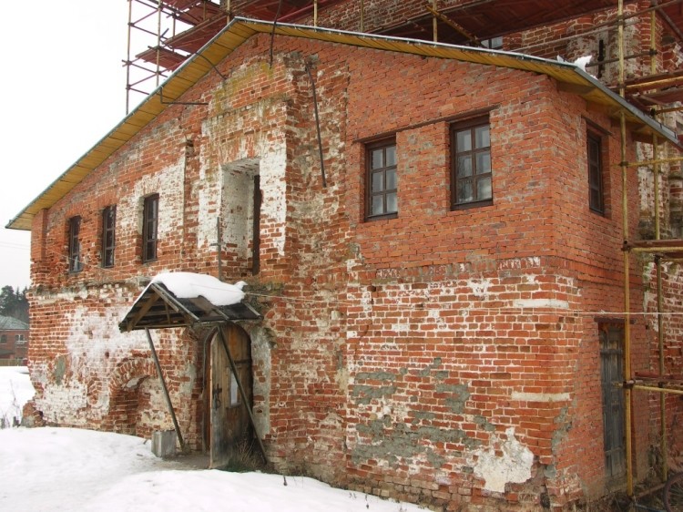 Церковь Казанской иконы Божией Матери, Полевшина (Истринский городской округ и ЗАТО Восход, Московская область). документальные фотографии, западный фасад, вход в храм