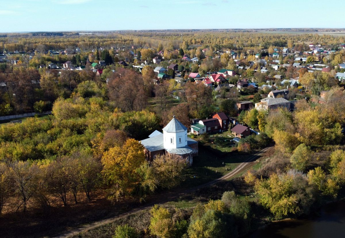 Церковь Успения Пресвятой Богородицы, Черкизово (Коломенский городской округ, Московская область). общий вид в ландшафте