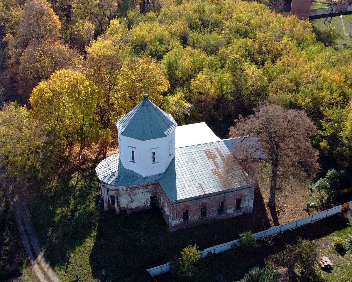 Церковь Успения Пресвятой Богородицы, Черкизово (Коломенский городской округ, Московская область). общий вид в ландшафте