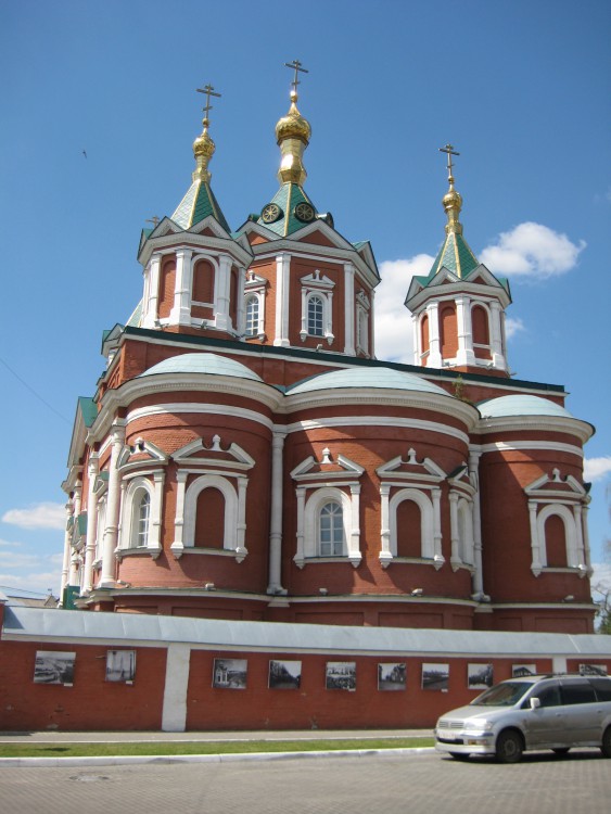 Брусенский Успенский монастырь. Собор Воздвижения Креста Господня, Коломна (Коломенский городской округ, Московская область). фасады