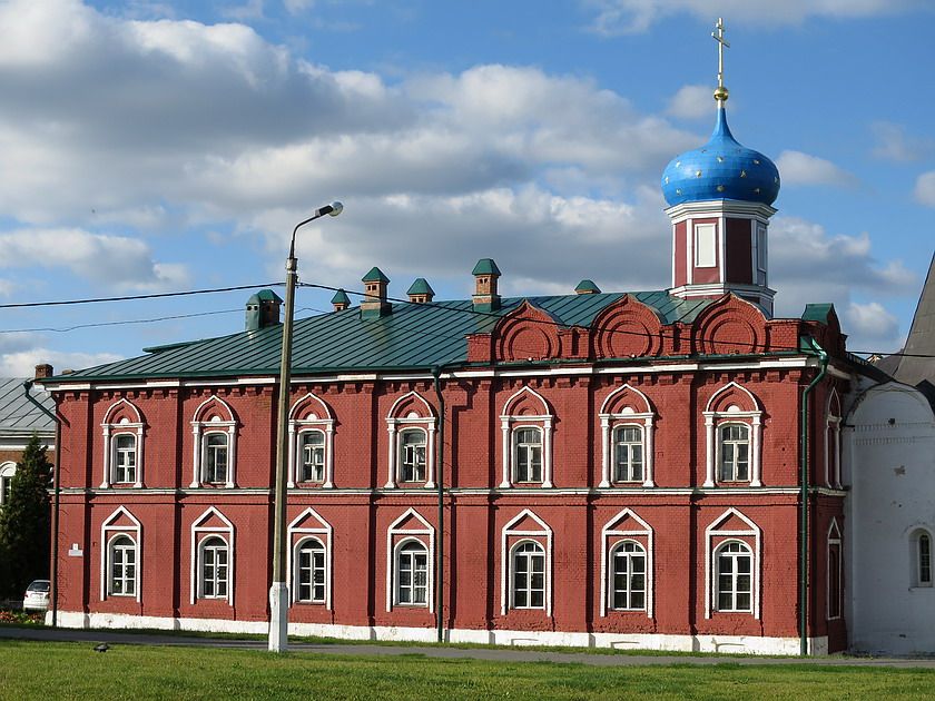 Коломна. Брусенский Успенский монастырь. Церковь Успения Пресвятой Богородицы. архитектурные детали