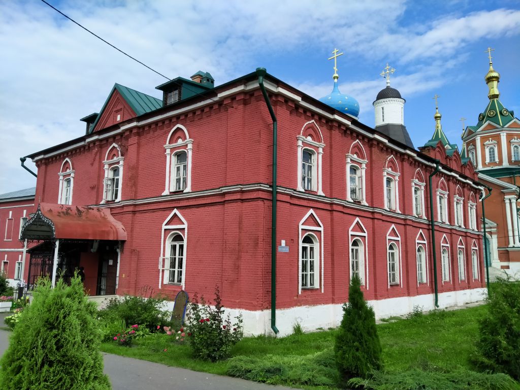 Брусенский Успенский монастырь. Церковь Успения Пресвятой Богородицы, Коломна (Коломенский городской округ, Московская область). архитектурные детали