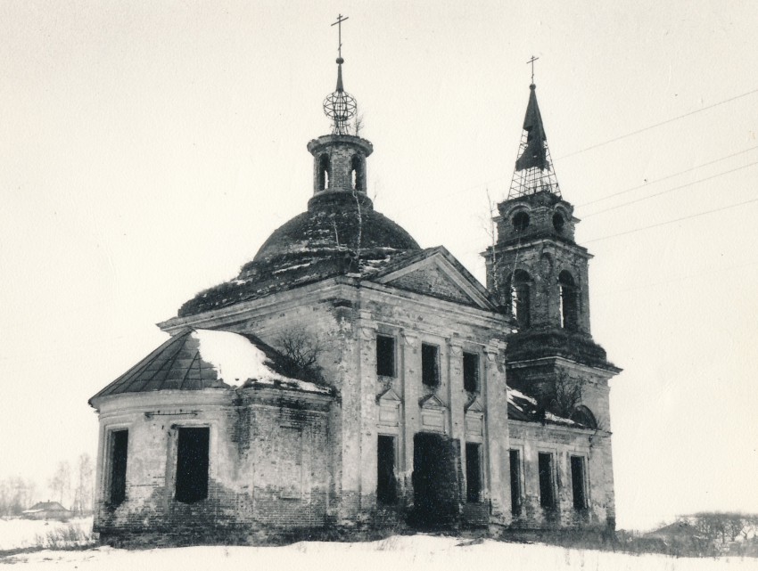 Церковь Николая Чудотворца, Лаптево (Заокский район, Тульская область). фасады, еще с колокольней