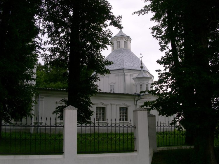 Церковь Рождества Пресвятой Богородицы, Велегож (Заокский район, Тульская область). фасады, фрагмент ограды и южного фасада