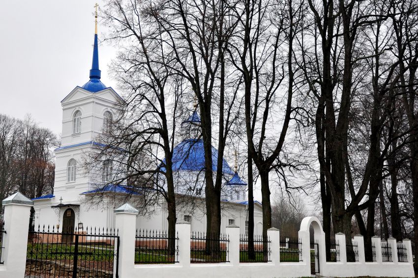 Церковь Рождества Пресвятой Богородицы, Велегож (Заокский район, Тульская область). общий вид в ландшафте