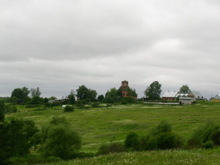 Церковь Успения Пресвятой Богородицы, Вепри (Вепрея) (Заокский район, Тульская область). общий вид в ландшафте, вид с юго-запада
