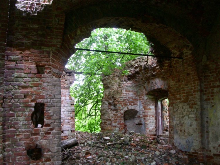 Церковь Успения Пресвятой Богородицы, Вепри (Вепрея) (Заокский район, Тульская область). интерьер и убранство, южный придел со стороны трапезной