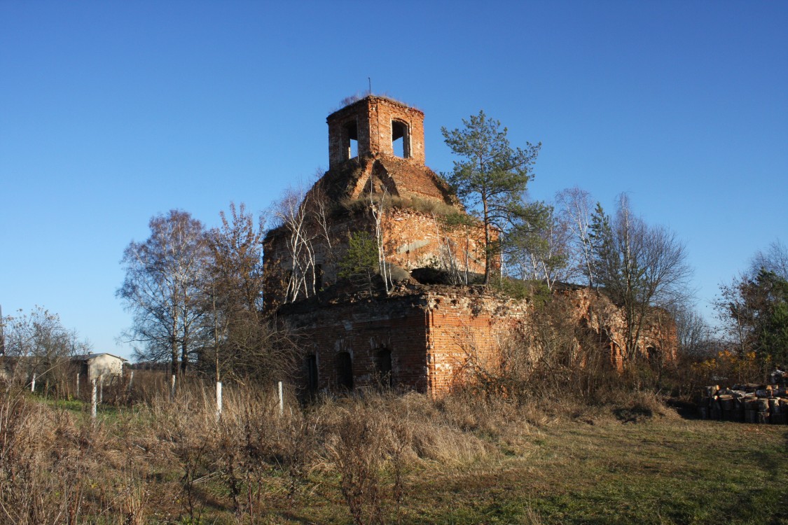 Вепри (Вепрея). Церковь Успения Пресвятой Богородицы. фасады