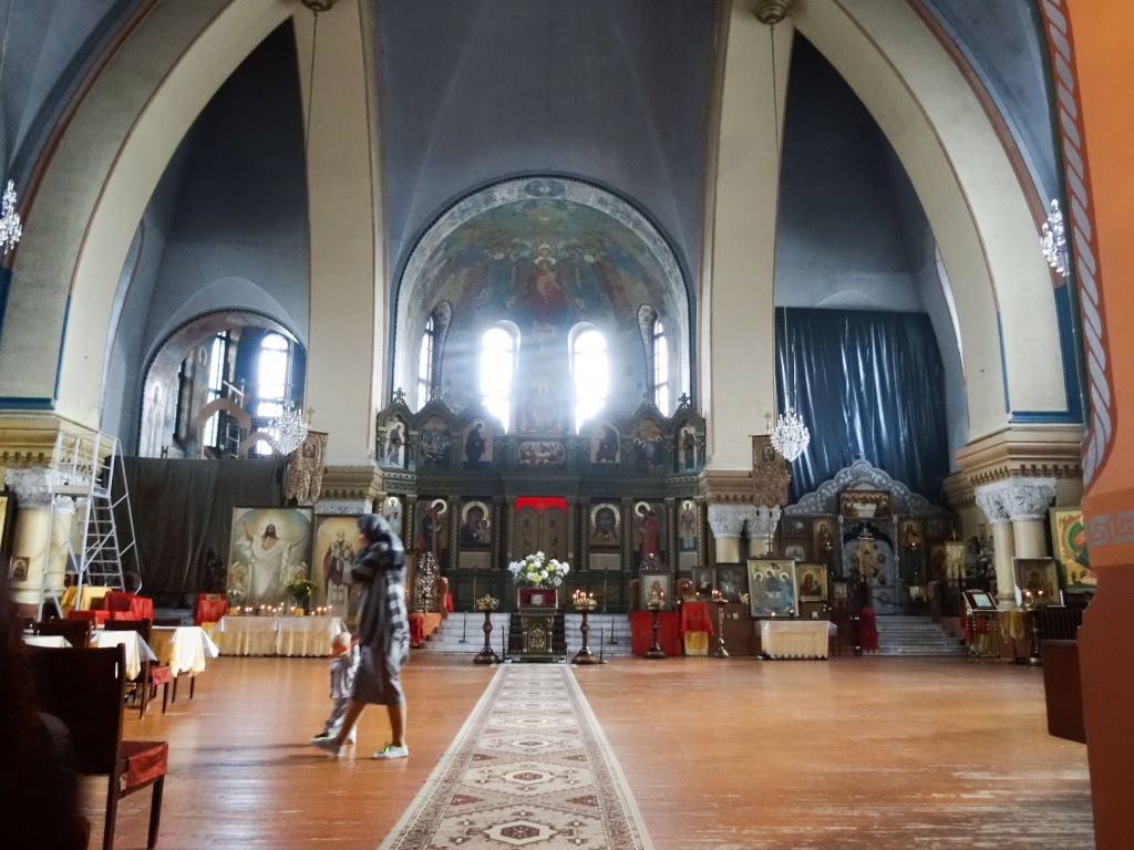 Лиепая. Собор Николая Чудотворца. интерьер и убранство, Алтарная часть собора.