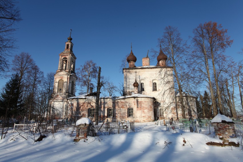 Слизнево. Церковь Рождества Пресвятой Богородицы. фасады