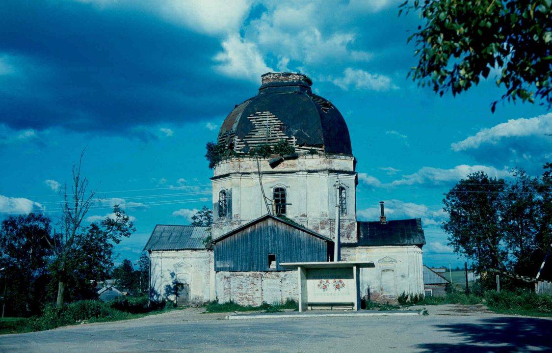Борзыни. Церковь Спаса Нерукотворного Образа. фасады, 1994