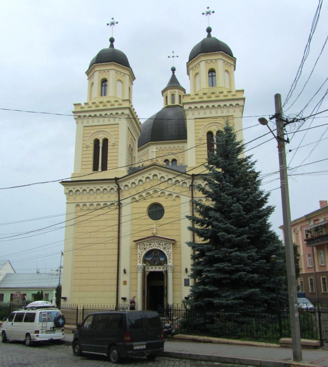 Черновцы. Церковь Параскевы Сербской. фасады, западный фасад, вид с ул. Заньковецкой