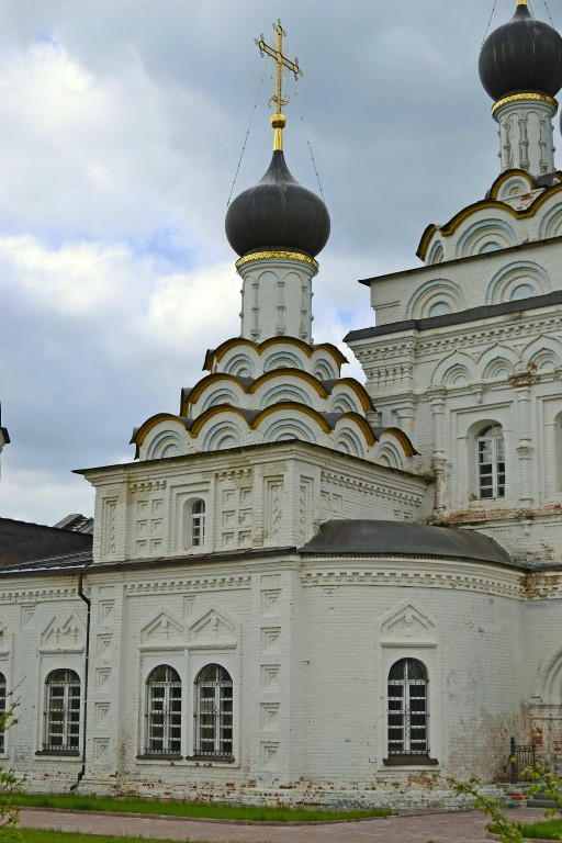 Троицкий Александро-Невский монастырь. Собор Александра Невского, Акатово (Клинский городской округ, Московская область). архитектурные детали