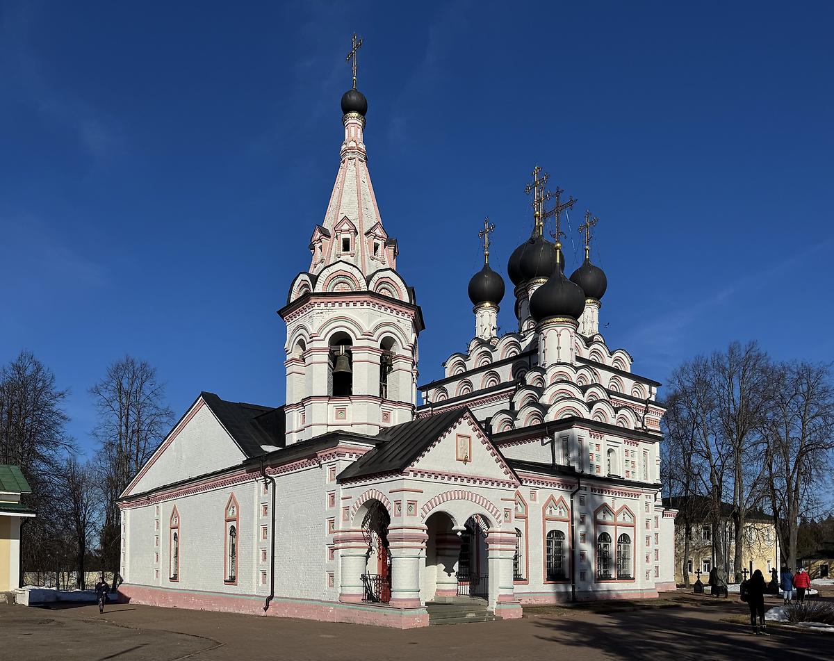 Вид с юго-запада, фасады. Троицкий Александро-Невский монастырь. Собор Александра Невского, Акатово (Клинский городской округ, Московская область)