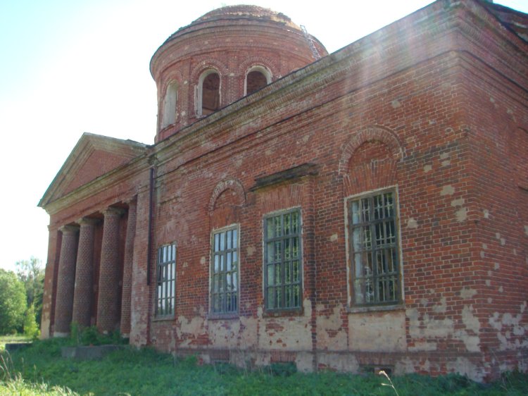 Церковь Параскевы Пятницы, Котлованово (Бологовский район, Тверская область). архитектурные детали