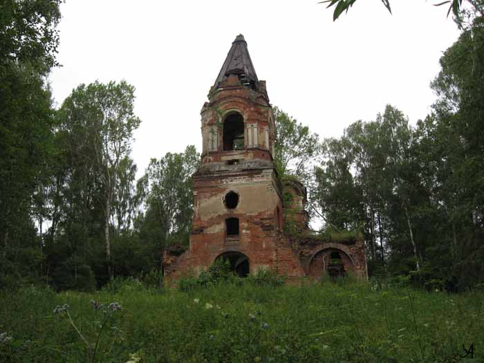 Церковь Троицы Живоначальной, Казнаково (Старицкий район, Тверская область). фасады