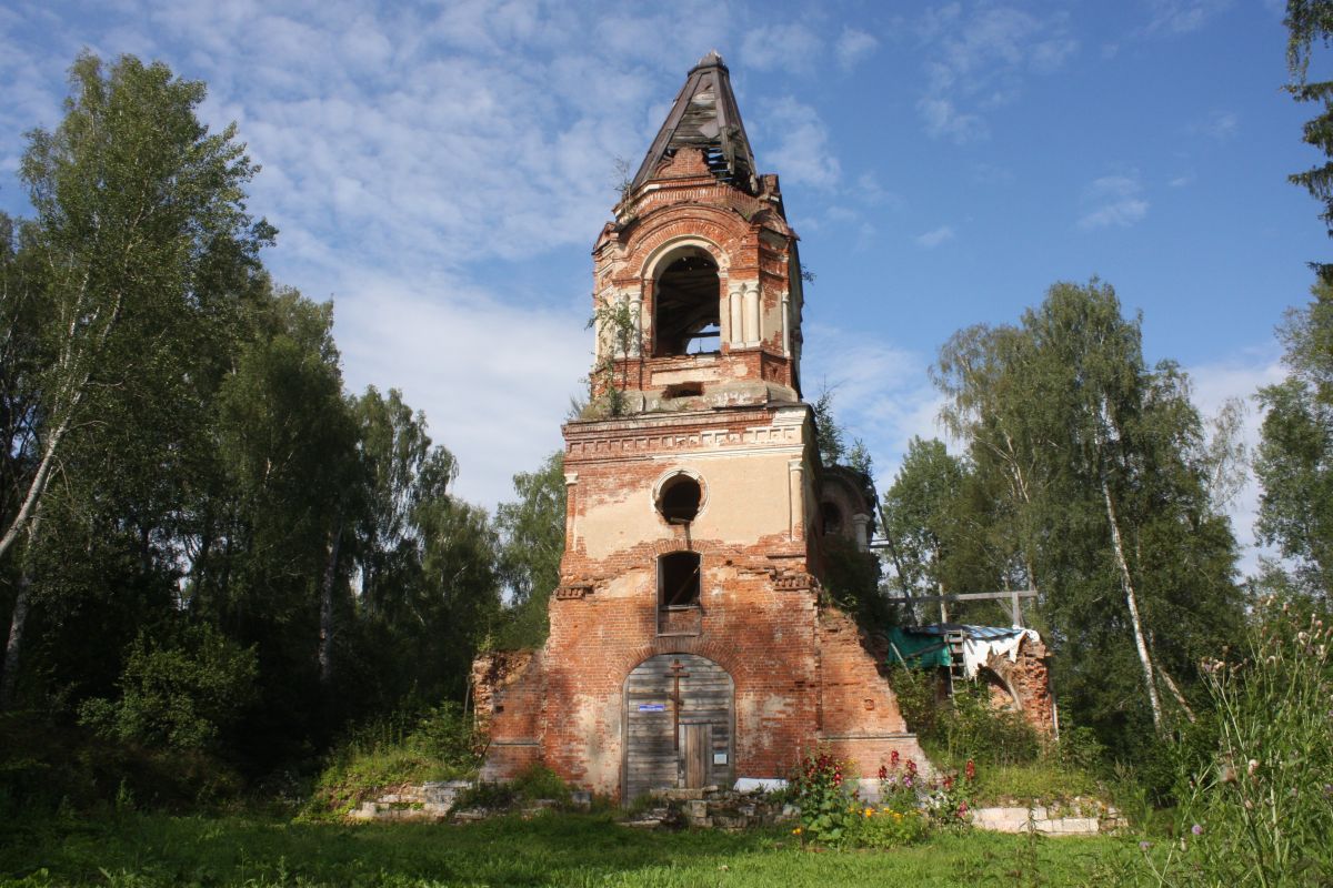 Церковь Троицы Живоначальной, Казнаково (Старицкий район, Тверская область). фасады