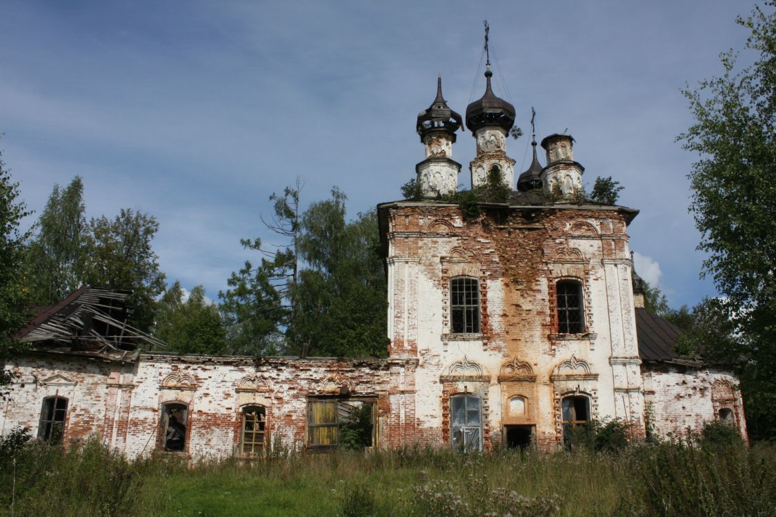 Устюжна. Церковь Рождества Христова. фасады