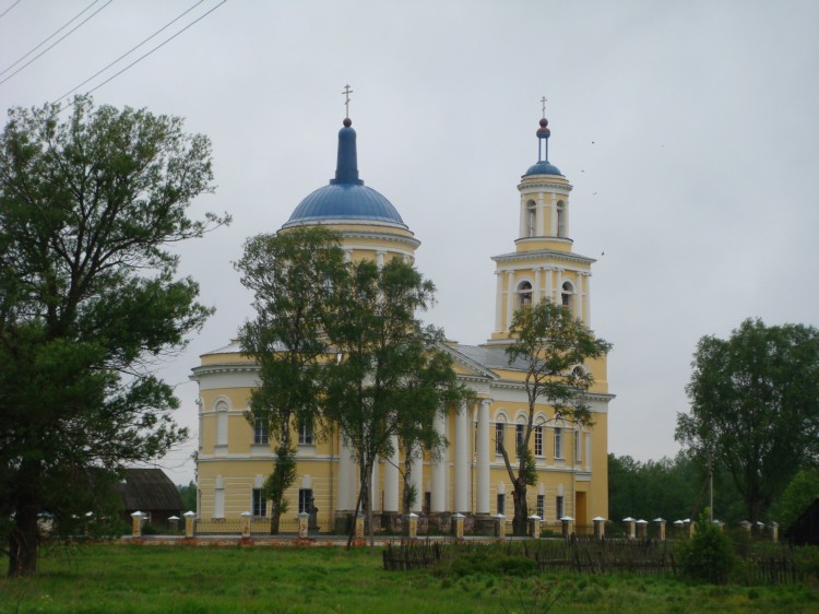 Церковь Воскресения Словущего, Сельцо-Карельское (Удомельский городской округ, Тверская область). общий вид в ландшафте