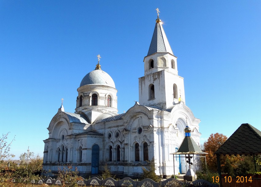 Николаев. Церковь Петра и Павла в Матвеевке. фасады