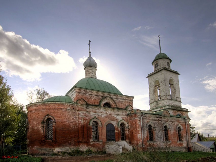 Церковь Николая Чудотворца, Матрёнино (Волоколамский городской округ, Московская область). фасады