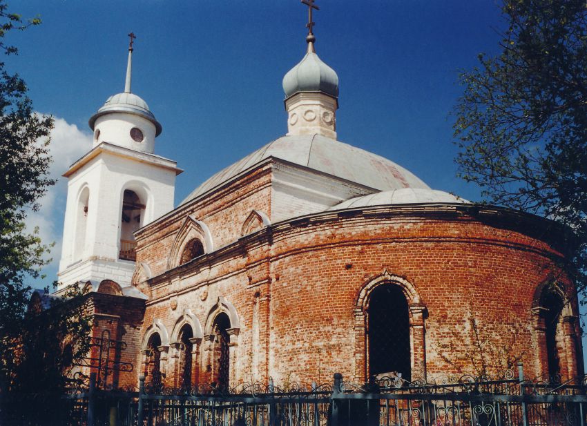 Церковь Николая Чудотворца, Матрёнино (Волоколамский городской округ, Московская область). фасады