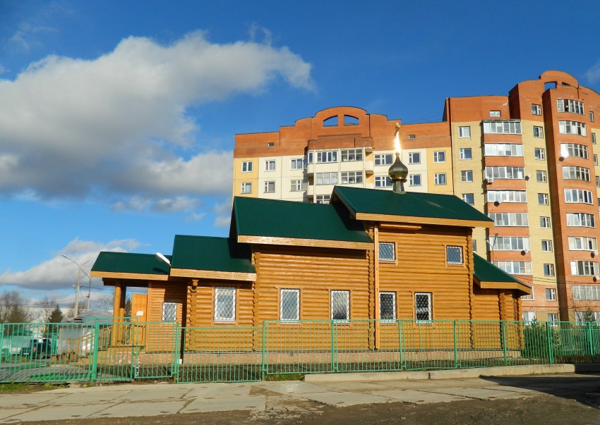 Путилково. Церковь Михаила Архангела (деревянная). фасады, Церковь Михаила Архангела построена в 2011 г.