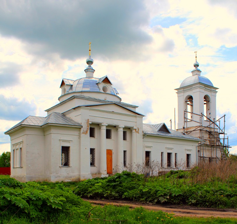 Церковь Покрова Пресвятой Богородицы, Малая Брембола (Переславский район и г. Переславль-Залесский, Ярославская область). фасады