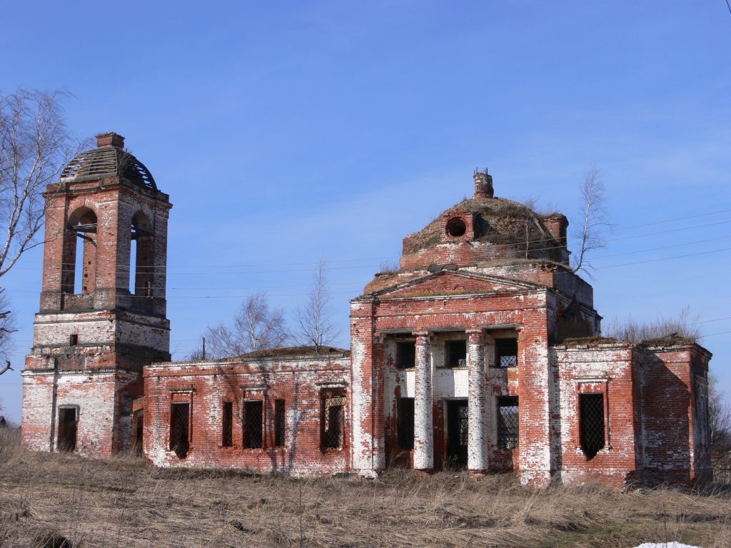 Малая Брембола. Церковь Покрова Пресвятой Богородицы. фасады