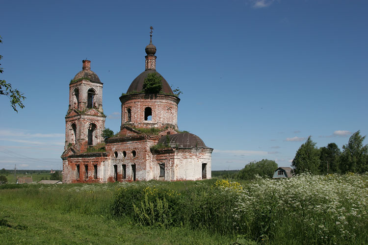 Церковь Казанской иконы Божией Матери, Нила (Переславский район и г. Переславль-Залесский, Ярославская область). общий вид в ландшафте