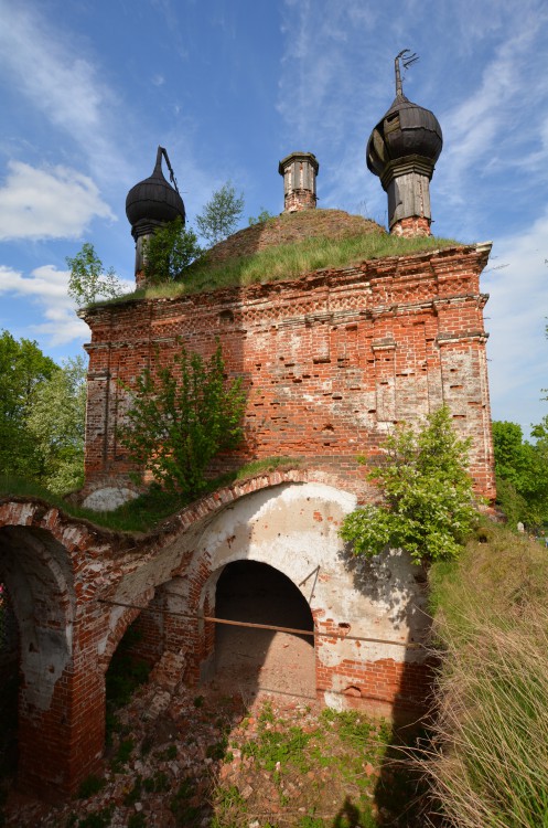 Церковь Георгия Победоносца, Ивановское (Переславский район и г. Переславль-Залесский, Ярославская область). фасады, Западная сторона четверика основного объема