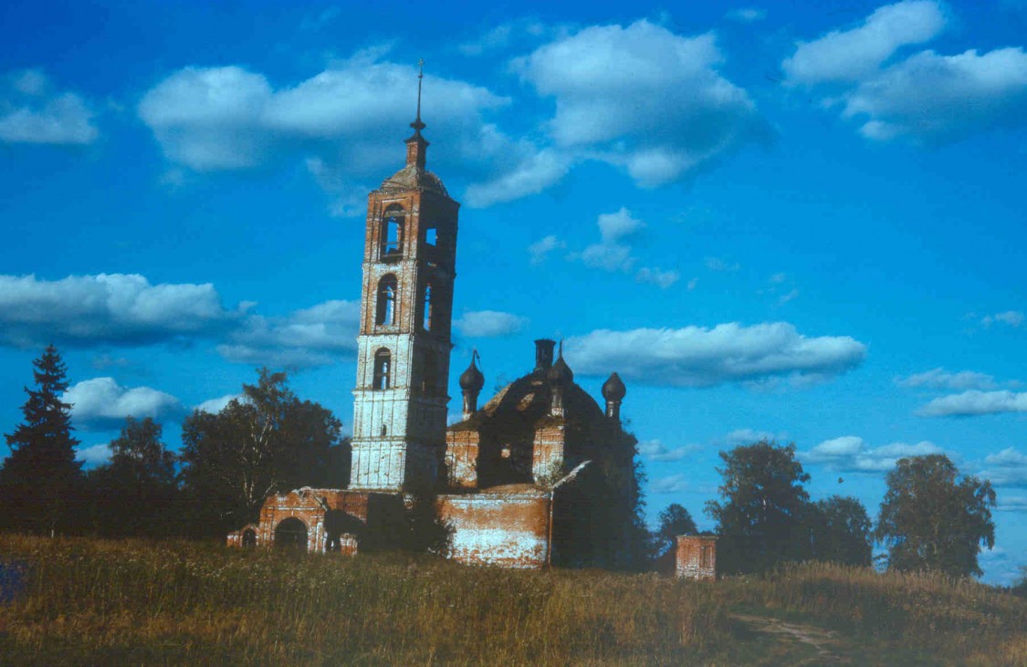 Церковь Георгия Победоносца, Ивановское (Переславский район и г. Переславль-Залесский, Ярославская область). фасады