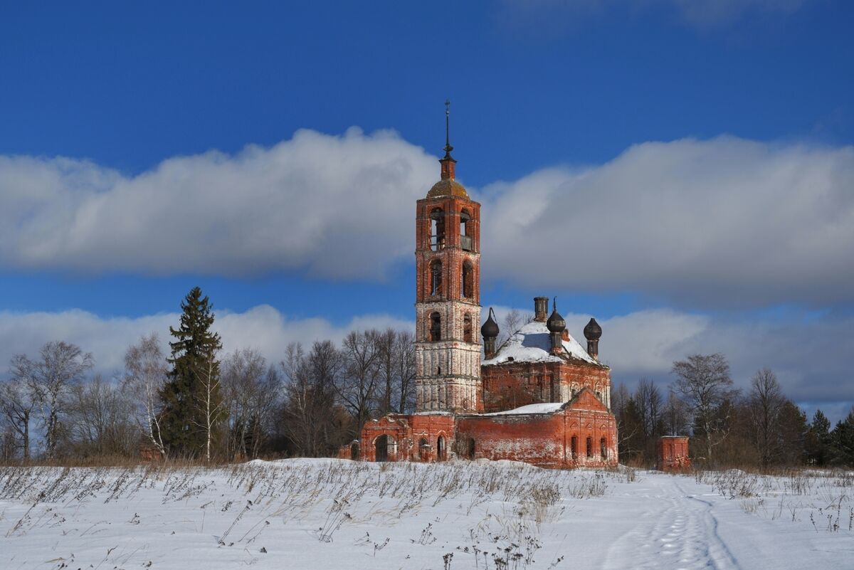 Церковь Георгия Победоносца, Ивановское (Переславский район и г. Переславль-Залесский, Ярославская область). фасады, Вид с юго-запада
