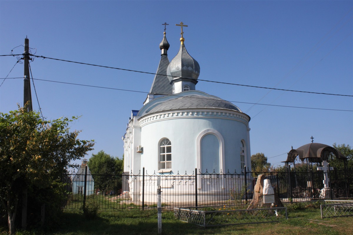Церковь Успения Пресвятой Богородицы, Тросна (Троснянский район, Орловская область). фасады