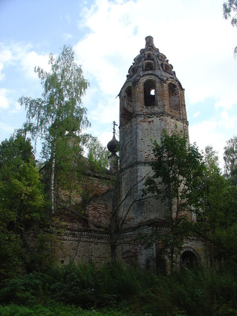 Церковь Воскресения Христова, Воскресенье-Глазуново, урочище (Чухломский район, Костромская область). архитектурные детали
