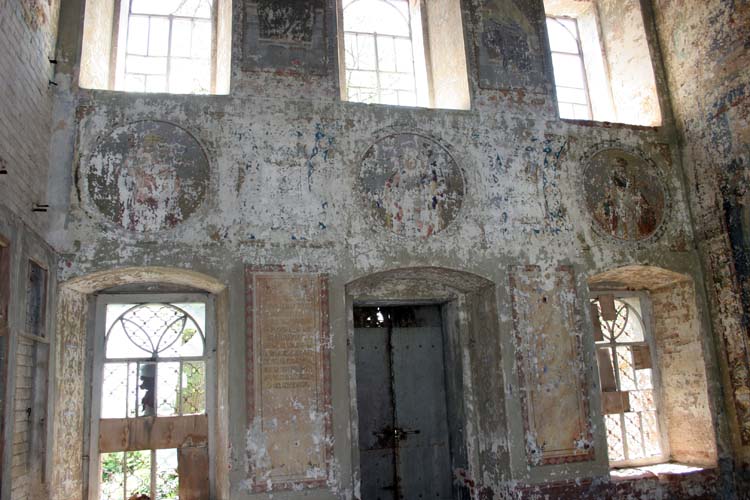 Церковь Георгия Победоносца, Георгиевское (Борисоглебский район, Ярославская область). интерьер и убранство