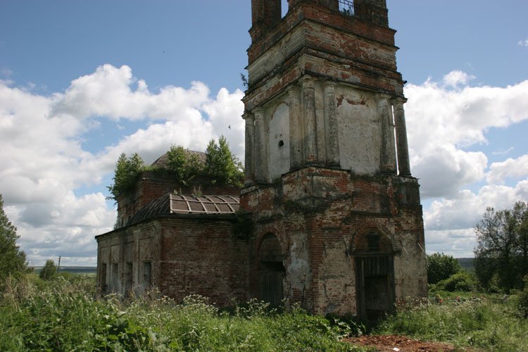 Церковь Георгия Победоносца, Георгиевское (Борисоглебский район, Ярославская область). архитектурные детали