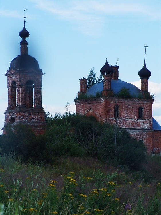 Церковь Воскресения Христова, Демьяны (Ростовский район, Ярославская область). фасады