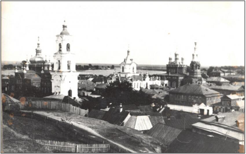 Милостиво-Богородицкий женский монастырь, Кадом (Кадомский район, Рязанская область). архивная фотография, Вид на монастырь и Димитриевский собор. 20-е годы XX в.