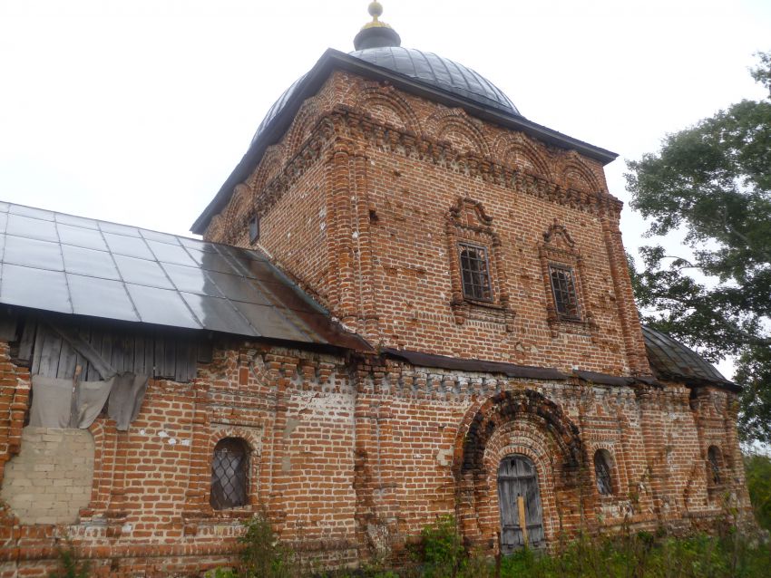 Морево. Церковь Димитрия Солунского. фасады