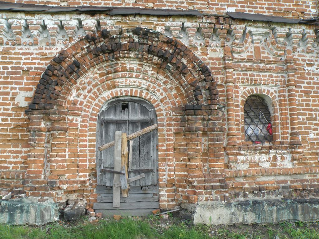 Морево. Церковь Димитрия Солунского. архитектурные детали