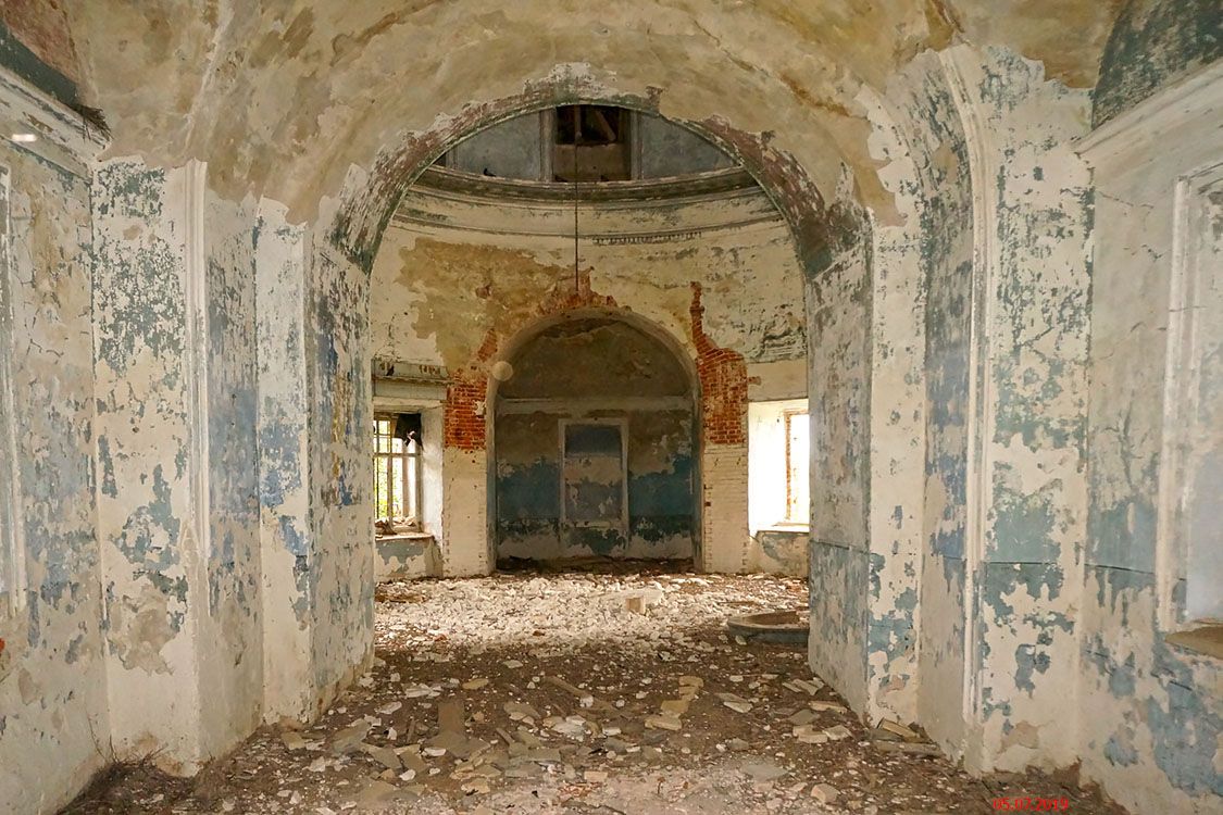 Церковь Покрова Пресвятой Богородицы, Покровское (Мосальский район, Калужская область). интерьер и убранство