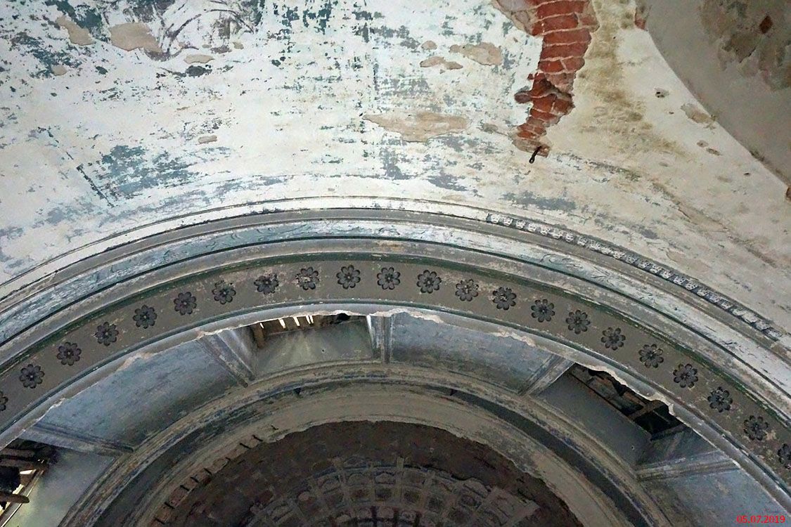 Церковь Покрова Пресвятой Богородицы, Покровское (Мосальский район, Калужская область). интерьер и убранство
