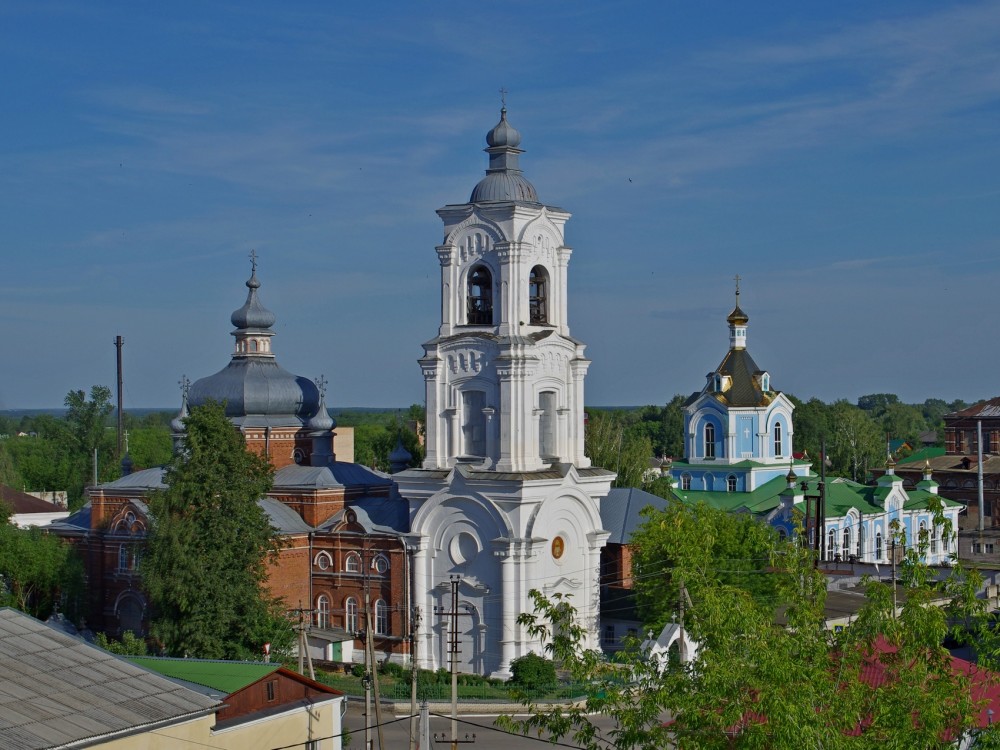 Кадом. Собор Димитрия Ростовского. фасады, Вид с холма с Милостиво-Богородицким храмом